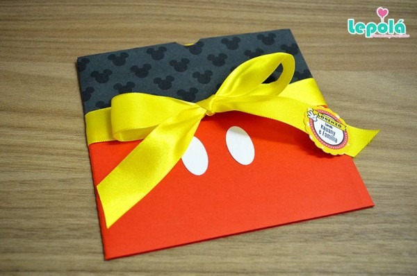 Lindo Convite Com Envelope Em Scrap Personalizado No Tema Mickey