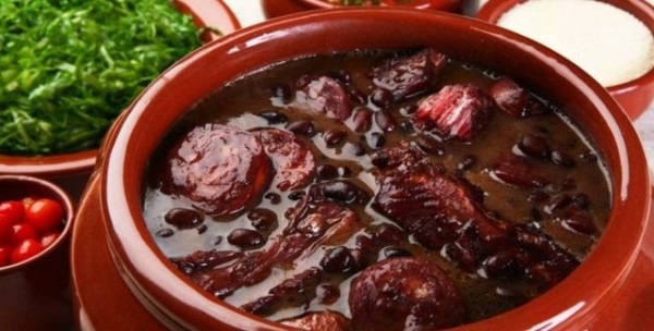 Faltando Uma Semana, Feijoada Beneficente Vende Metade Dos Faltando Uma Semana, Feijoada Beneficente Vende Metade Dos