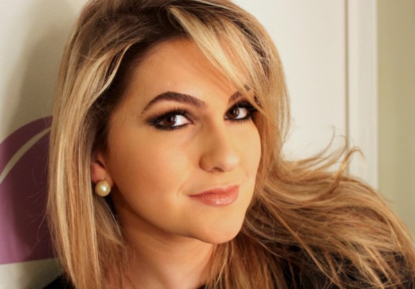Beautiful Makeup Maquiagem Para Foto De Convite De Formatura Por Beautiful Makeup Maquiagem Para Foto De Convite De Formatura Por