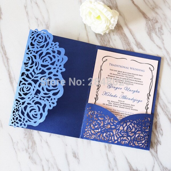 Gatefold Azul Escuro Floral Personalizado Do Convite Do Casamento